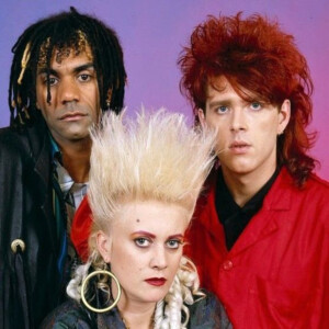 Thompson Twins - Into the Gap (Deluxe Edition - 2024 Remaster)